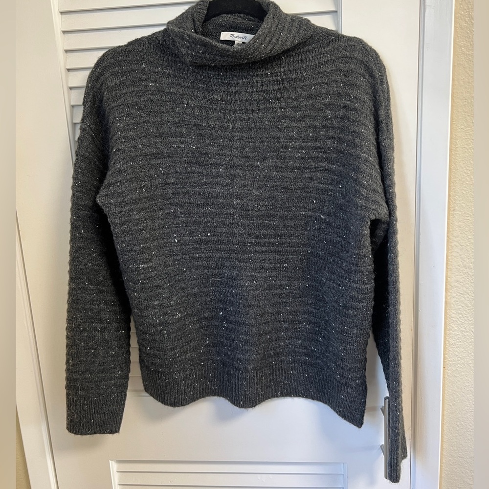 Madewell gray never worn tags attached sweater
